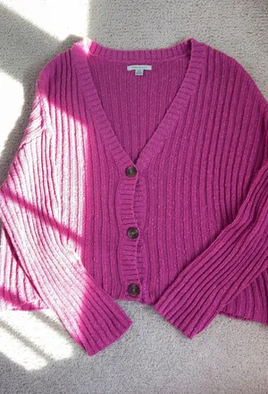 American Eagle Outfitters Sweater thumbnail 1