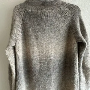 Wilfred Aritzia Alpaca blend Cowl Neck Oversized Ombre Beige Grey Sweater Small thumbnail 7