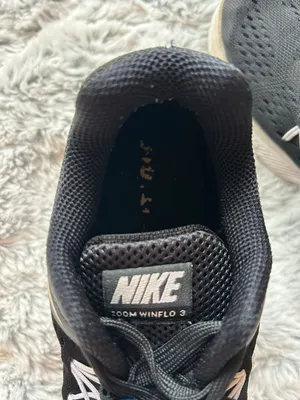 Nike Tennis Shoes thumbnail 8