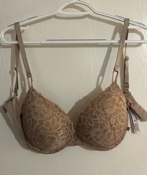 Victoria's Secret Bra Push-Up thumbnail 1