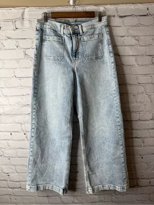 Gap jeans size 29 8L Light Wash Wide Leg Women’s Jeans thumbnail 4