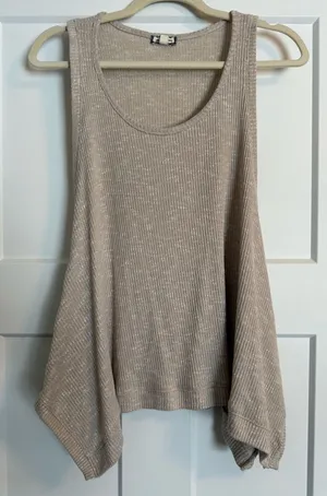 Eyeshadow Button side top thumbnail 1
