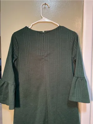 Banana Republic Women's Size 4 Dress Dark Green Textured‎ Holiday Bell Sleeve thumbnail 8