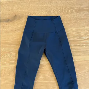 Alo Yoga Airlift Fine Lines High Waist Leggings 7/8 Size XS Blue thumbnail 2