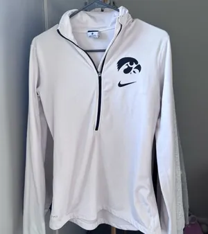 Nike Iowa Hawkeyes half zip thumbnail 1