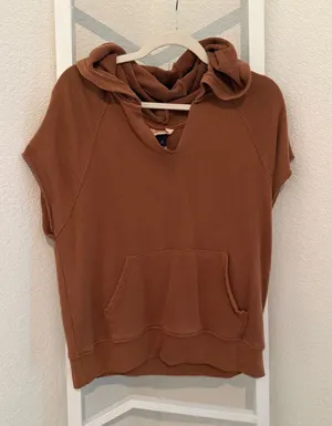 Universal Threads Brown Short-Sleeve Distressed Hoodie thumbnail 1