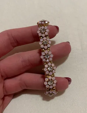 Pink Flower Bracelet thumbnail 1