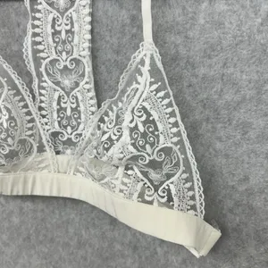Etam Women’s Size 34B White/Ivory Heart And Floral Sheer Lace Bralette thumbnail 2