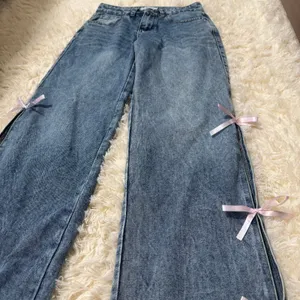 Rise Supply Co Bow Jeans Size 0 Wide Leg Pink Ribbon Side Slit thumbnail 4