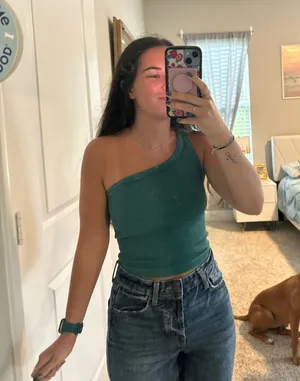 One shoulder tank thumbnail 1