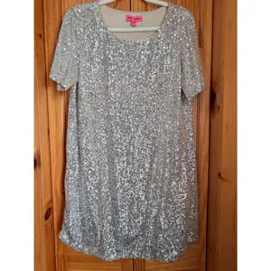 Betsey Johnson Silver Sequin Shift Dress Womens Large Short Sleeve Party thumbnail 3