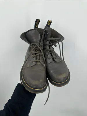 Dr Martens 1460 Gray Combat Boots Women's Size 7 Grunge thumbnail 2