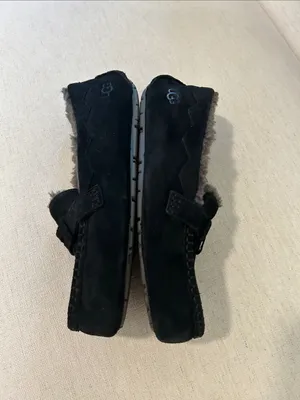 UGG Willow Slipper - Women's, Black, Size 12, NWOT Display pair thumbnail 5