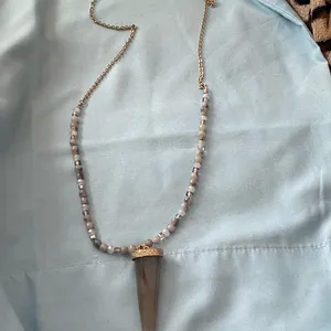 32” Necklace Stone Beads Beaded With Antler Tip Shape Pendant 2.5” H Cream Brown thumbnail 9