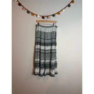 Teal and cream boho patterned tiered maxi skirt Size M thumbnail 2