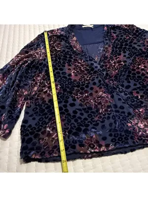 Floreat Anthropologie Floral Purple Velvet Burnout Mock Wrap Blouse Top Sz M thumbnail 2