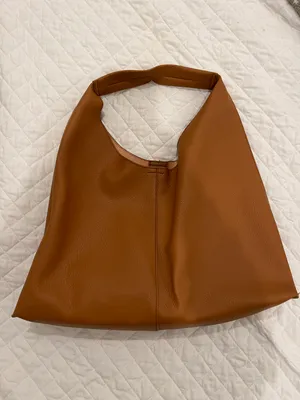 Boutique Tan Leather Purse thumbnail 1