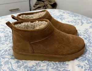 Madden Girl Platform Boots thumbnail 1
