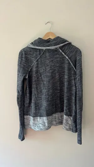 Free People Beach Gray Slouchy Cowl Neck Long Sleeve Top S thumbnail 3