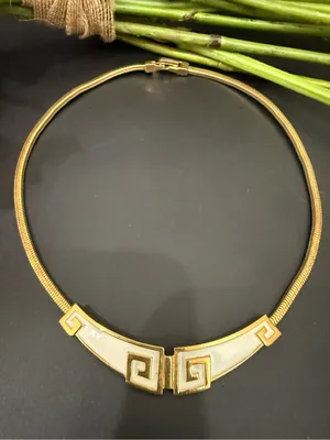 Vintage Signed TRIFARI Gold-tone Off White Enameled Greek Key Style Necklace thumbnail 2