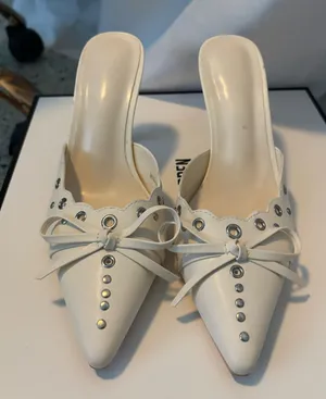 White Heels Size 6.5 thumbnail 1