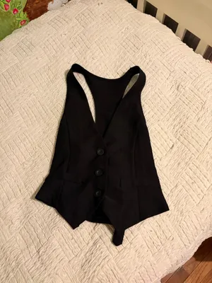 Black vest thumbnail 2