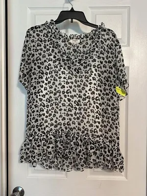 Umgee Cream Leopard Print Short Sleeve Ruffle Hem Blouse thumbnail 2