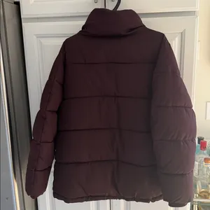 H&M Women's Puffer Jacket - Plum L thumbnail 2