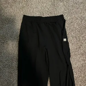 Vuori boyfriend joggers thumbnail 6
