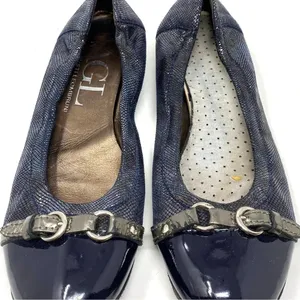 AGL Ballerina Flat‎ Shoes Cap Toe Metallic Patent Leather Navy Blue Size 8.5 thumbnail 6