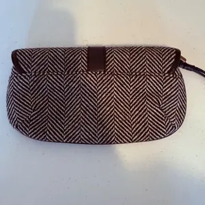 Banana Republic Clutch Black Herringbone Wool Blend Leather Trim Wristlet Bag‎ thumbnail 8