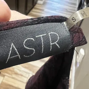 Astr burgundy floral short dress thumbnail 8