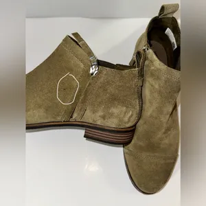 TOMS Reese Bootie Suede Olive Green EUC Size‎ W9 thumbnail 10