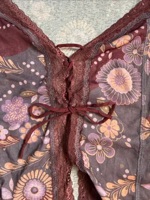 Urban Outfitters Kimchi Blue Purple Cameron Lace Trim Tie-Front Top. Size Large thumbnail 4