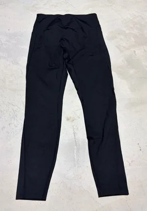 Halara NWT women’s black leggings large thumbnail 1