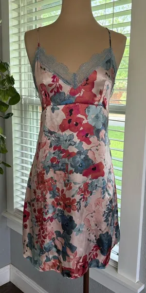 Soft Girl Pastel Pink Floral Chemise Slip Dress Size Small thumbnail 1