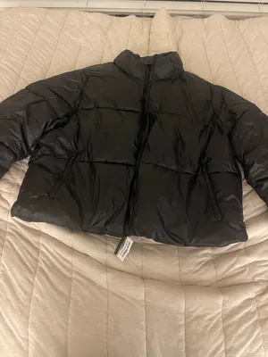 Old Navy Black Quilted Puffer Jacket thumbnail 2