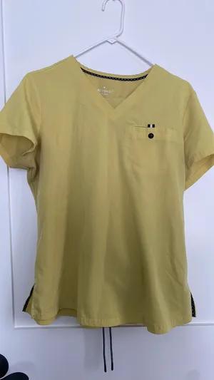 Beyond Scrubs Scrub Set Yellow Size M thumbnail 1