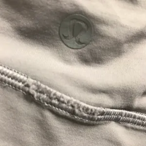 Lululemon Crop Top Size 10 thumbnail 8