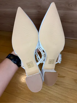 Perphy Pointed Toe Pearl Strap Slip On Heel Pumps thumbnail 6