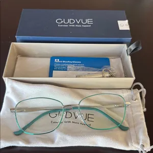 GUDVUE Blue Light Glasses thumbnail 3