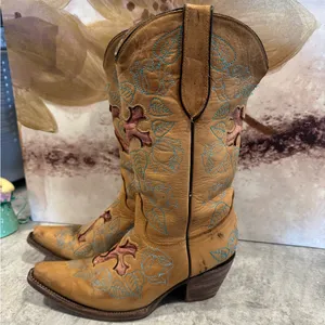 Big Bull Women’s Tan Embroidered Western Cowgirl Boots Size 8.5 US. thumbnail 3