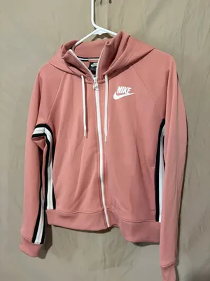 Nike jacket thumbnail 1