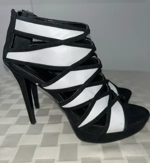 Carlos Santana Black Strappy Suede High Heel Sandals thumbnail 1