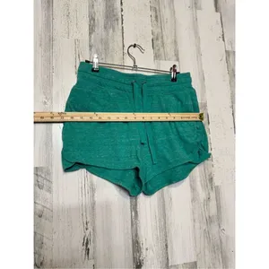 Green Drawstring Lounge Shorts Women’s Size Medium Soft Athletic Casual Shorts thumbnail 4