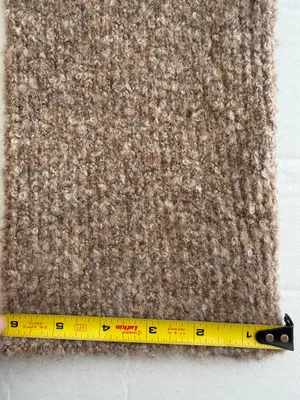Danielle Guizio leg warmer thumbnail 7