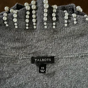 Women’s Talbots Sabrina Cashmere Blend Pearl Beaded Gray Tunic Sweater XS thumbnail 4