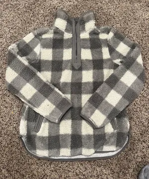 Fall Flannel Pullover Size M thumbnail 1