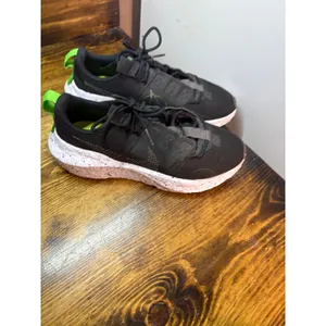 Nike Black‎ Sneakers Size 8 thumbnail 2