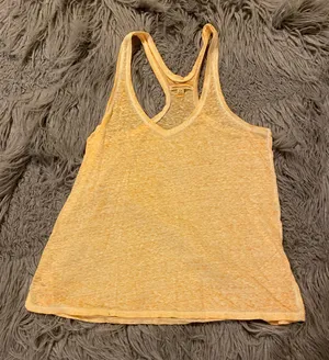 Outfitters Tank-top thumbnail 1